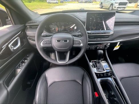 New 2026 Jeep Compass Latitude AWD/4WD image 20