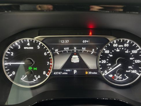 Used 2023 Nissan Pathfinder SL image 43