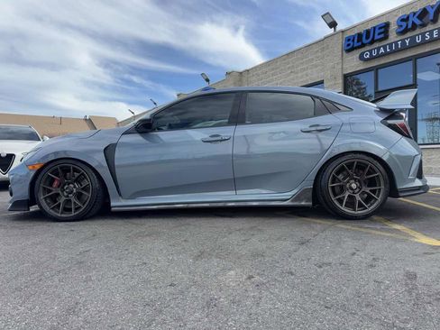 Used 2019 Honda Civic Type R image 8