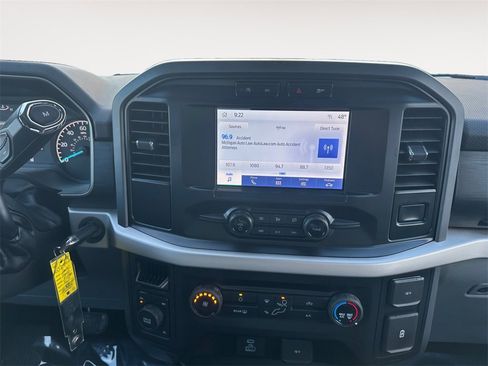 Used 2021 Ford F150 XLT w/ XTR Package image 13