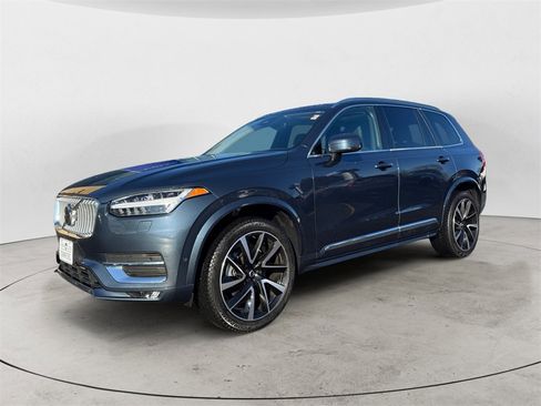 Certified 2023 Volvo XC90 B6 Plus image 2