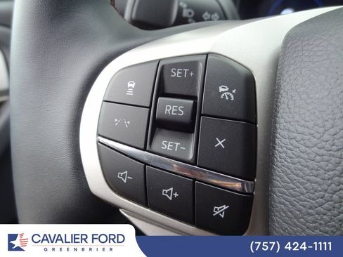 Used 2026 Ford Explorer Active w/ Active Comfort Package AWD/4WD image 21