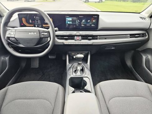 Used 2025 Kia K4 FWD image 15