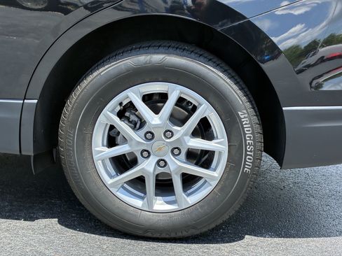 Used 2023 Chevrolet Equinox LT AWD/4WD image 10