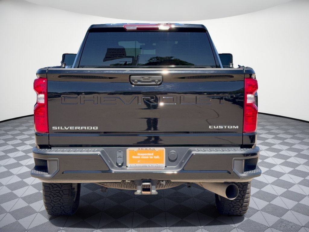 Used 2022 Chevrolet Silverado 2500 Custom w/ Custom Value Package AWD/4WD image 11