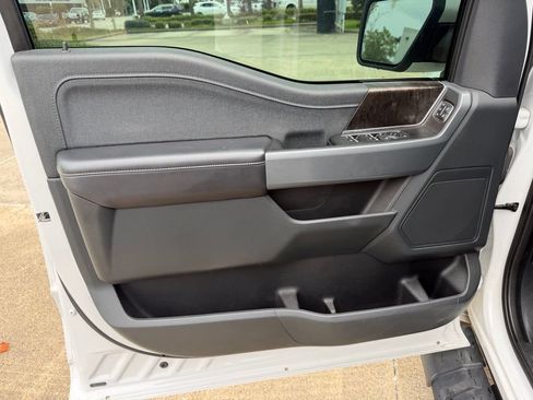 Used 2021 Ford F150 Lariat RWD image 11