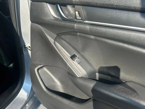 Used 2021 Honda Accord Sport image 32
