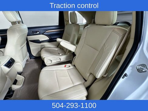 Used 2019 Toyota Highlander Limited image 26