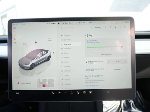 Used 2022 Tesla Model 3 Long Range image 51