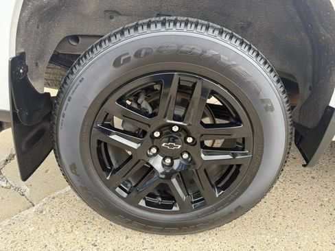 Used 2022 Chevrolet Silverado 1500 Custom w/ Rally Edition image 11