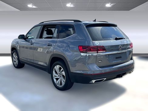 Used 2022 Volkswagen Atlas SE w/ Panoramic Sunroof Package image 3