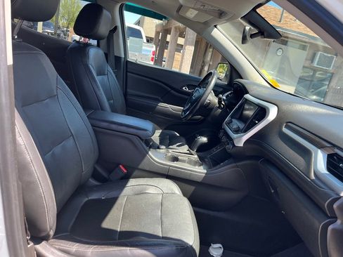 Used 2019 GMC Acadia SLT FWD image 19