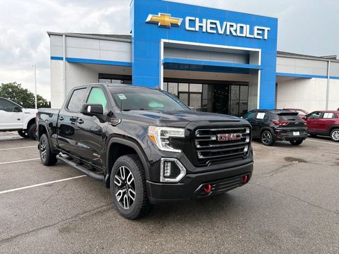 Used 2021 GMC Sierra 1500 AT4 AWD/4WD image 1