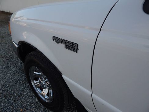 Used 2002 Ford Ranger XLT image 12