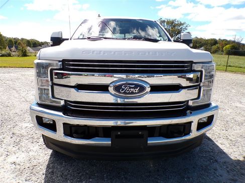 Used 2019 Ford F250 Lariat w/ Lariat Value Package image 15