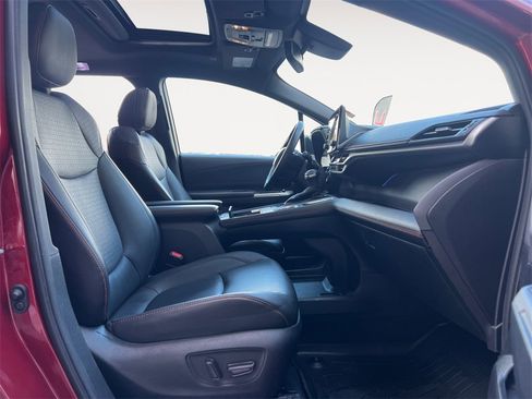 Used 2022 Toyota Sienna XSE image 15