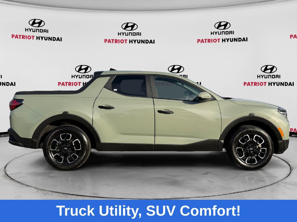 Used 2022 Hyundai Santa Cruz SEL AWD/4WD image 2