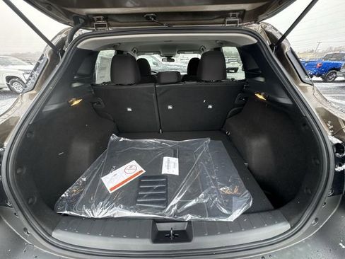 New 2026 Nissan Kicks SV image 23