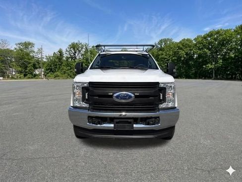 Used 2019 Ford F250 XL w/ Power Equipment Group AWD/4WD image 3