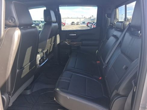 Used 2019 Chevrolet Silverado 1500 High Country image 18
