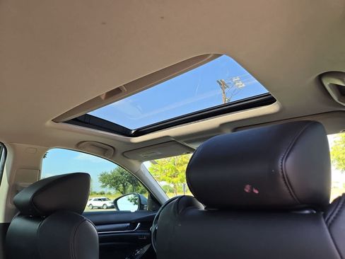 Used 2021 Honda Accord Touring image 21