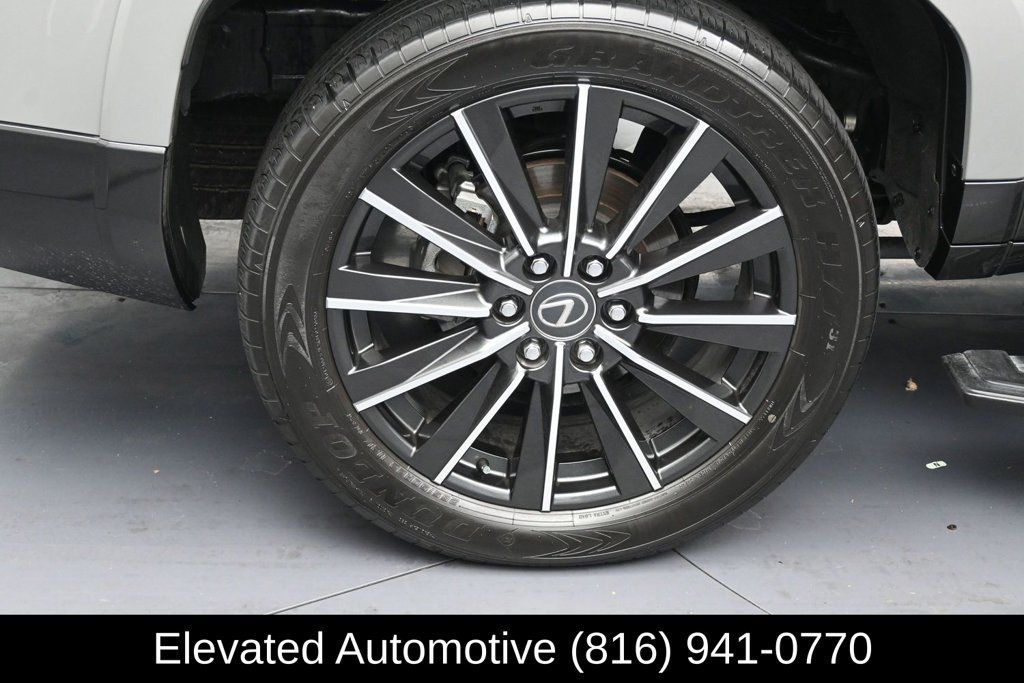 Used 2025 Lexus GX 550 w/ Accessory Package (2T) AWD/4WD image 5