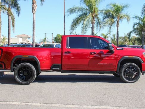 Used 2023 GMC Sierra 3500 Denali w/ Denali Ultimate Package image 11