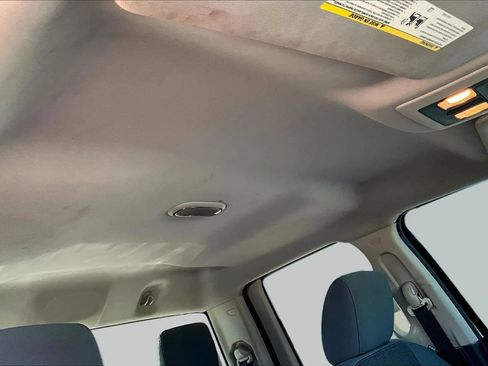 Used 2014 RAM 1500 Classic SLT RWD image 27