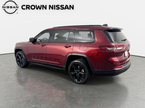 Used 2023 Jeep Grand Cherokee L Altitude AWD/4WD image 8