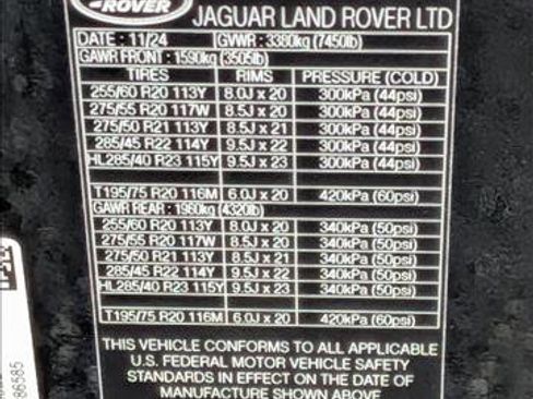 Used 2025 Land Rover Range Rover Long Wheelbase SE image 24