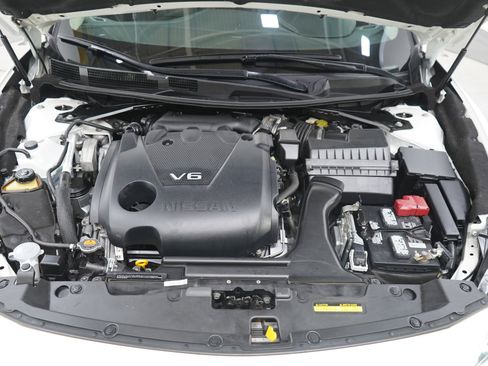 Used 2017 Nissan Maxima Platinum image 30
