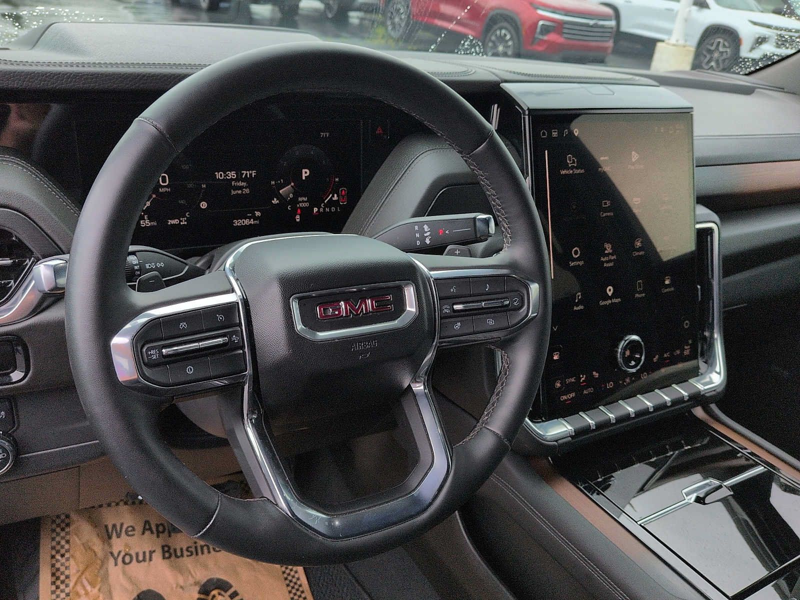 Used 2025 GMC Yukon XL Denali AWD/4WD image 12
