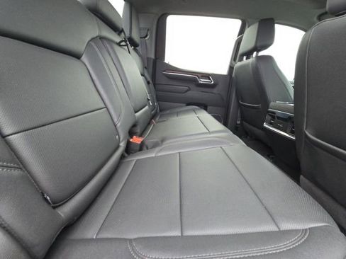 Used 2023 GMC Sierra 1500 SLT w/ SLT Premium Package AWD/4WD image 15