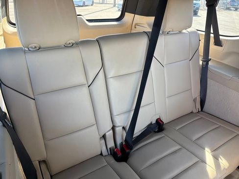 Used 2023 Cadillac Escalade ESV Premium Luxury w/ Performance Package AWD/4WD image 11