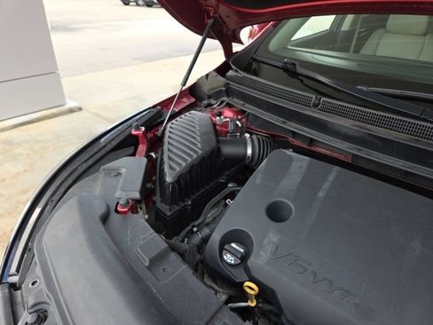 Used 2020 Buick Enclave Essence FWD image 74