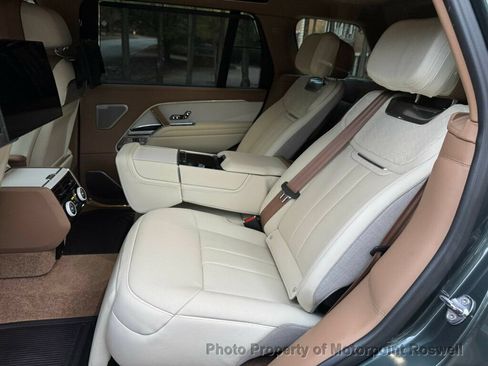 Used 2025 Land Rover Range Rover SV AWD/4WD image 31