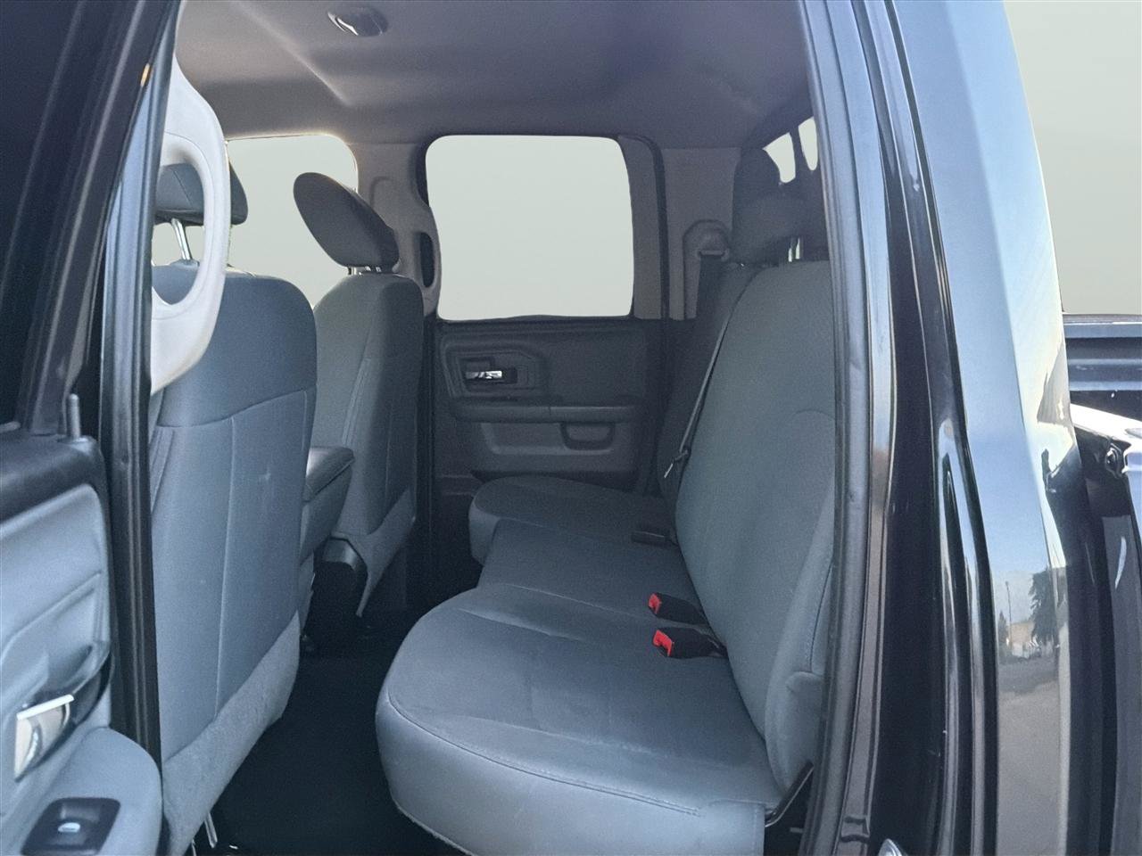 Used 2017 RAM 1500 Classic SLT AWD/4WD image 15