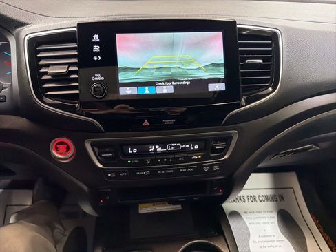 Used 2022 Honda Pilot TrailSport image 31