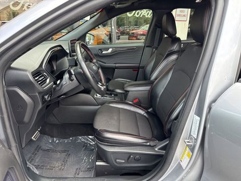 Used 2024 Ford Escape ST-Line FWD image 18