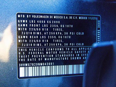 Used 2022 Volkswagen Taos SE image 26