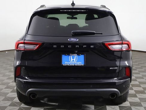 Used 2023 Ford Escape ST-Line w/ Tech Pack #1 AWD/4WD image 12