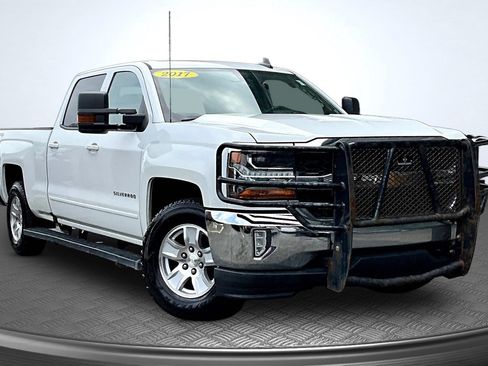 Used 2017 Chevrolet Silverado 1500 LT w/ LT Fleet Convenience Package AWD/4WD image 2