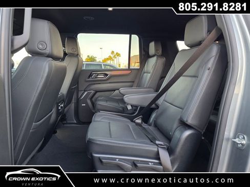 Used 2025 GMC Yukon XL Denali image 31