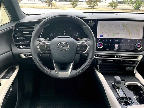 Used 2025 Lexus RX 350 w/ Convenience Package AWD/4WD image 6
