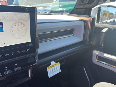 Used 2025 GMC Hummer EV 3X AWD/4WD image 19