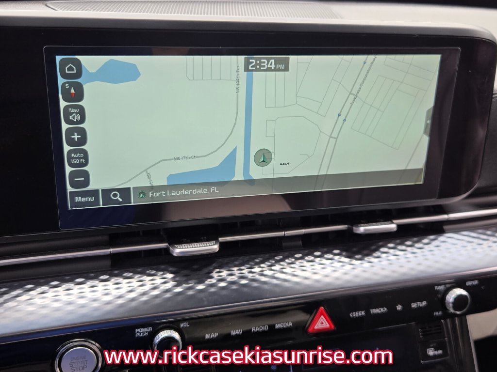 Used 2023 Kia Carnival SX Prestige FWD image 25