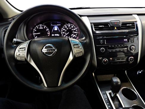 Used 2015 Nissan Altima 2.5 S w/ Power Driver Seat Package FWD image 16