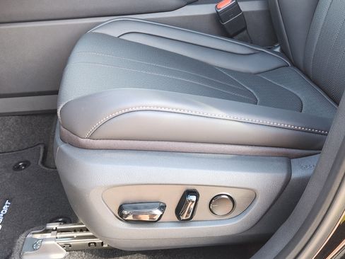 New 2026 Lexus TX 500h AWD image 16