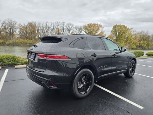 Used 2023 Jaguar F-PACE S image 7