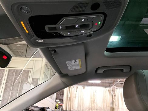 Used 2022 Audi Q5 2.0T Premium image 36